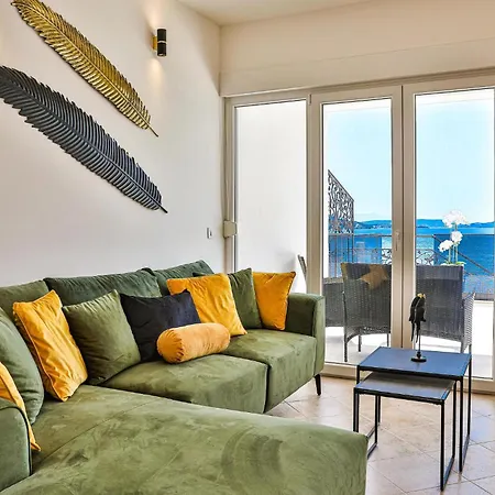 3 Bedroom In Apartment